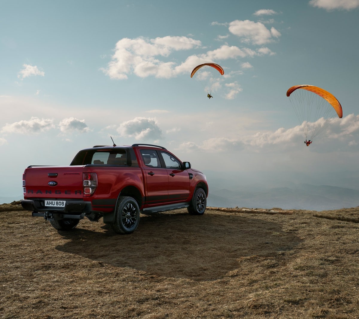 ford eu SHOT_S_C04_RANGER_EXT_REAR_34_STATIC_2_4 9x8_1200x1066_gallery