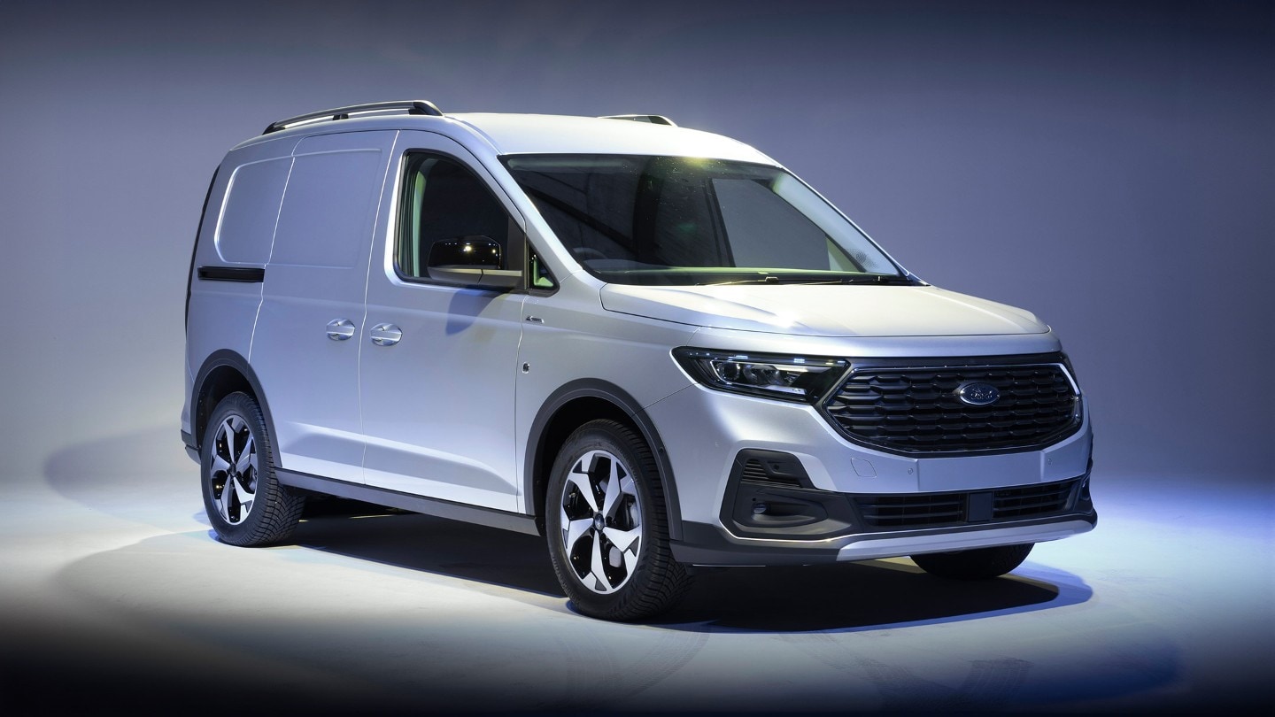 ford transit_connect eu TRANSIT_CONNECT_PHEV_SWB_ACTIVE_STUDIO_01_ccl 16x9 2160x1215