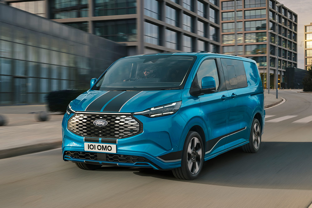 ford eu nameplate Transit_2160x1215 awards winner