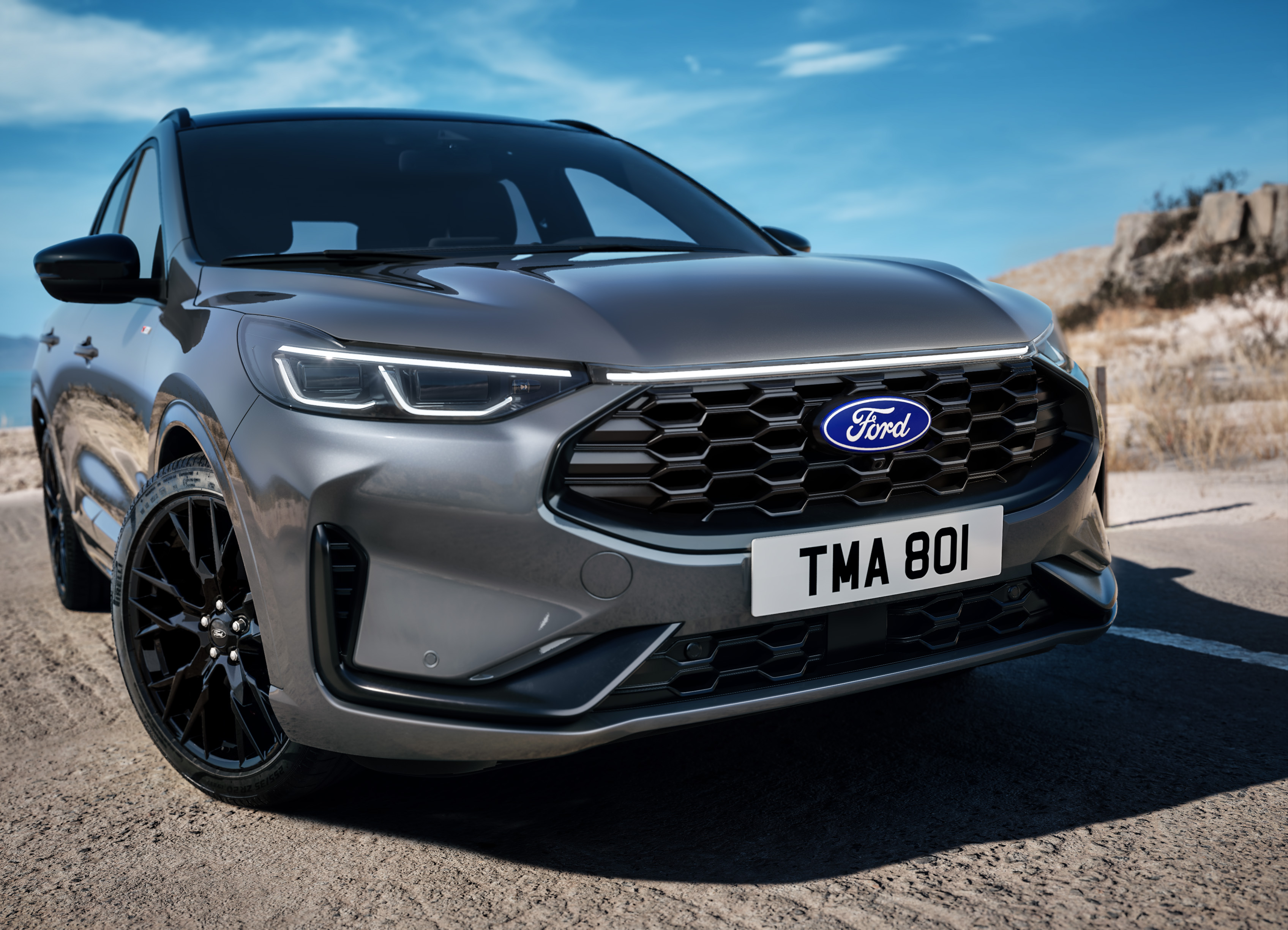 2025_FORD_KUGA_BLACK_PACKAGE_06
