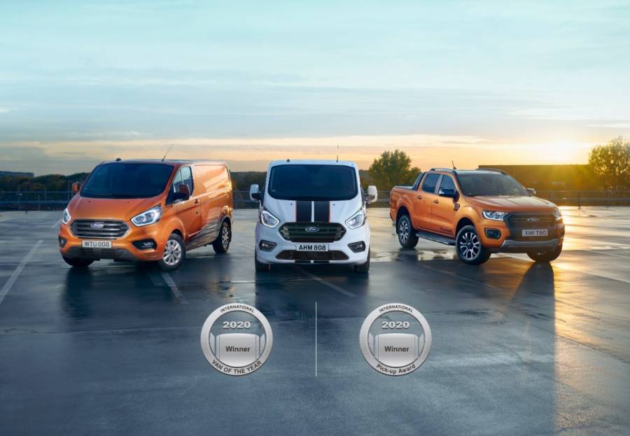 dubla victorie pentru ford autoutilitara internationala a anului si pick up ul international al anului 86607